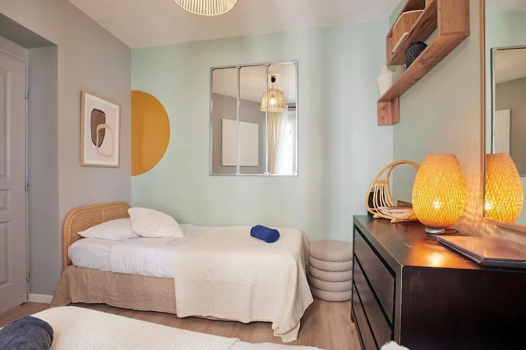 Elegance Urbaine - 2 Chambres Paris 0*,