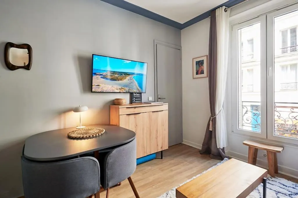 Elegance Urbaine - 2 Chambres Paris Apartamento
